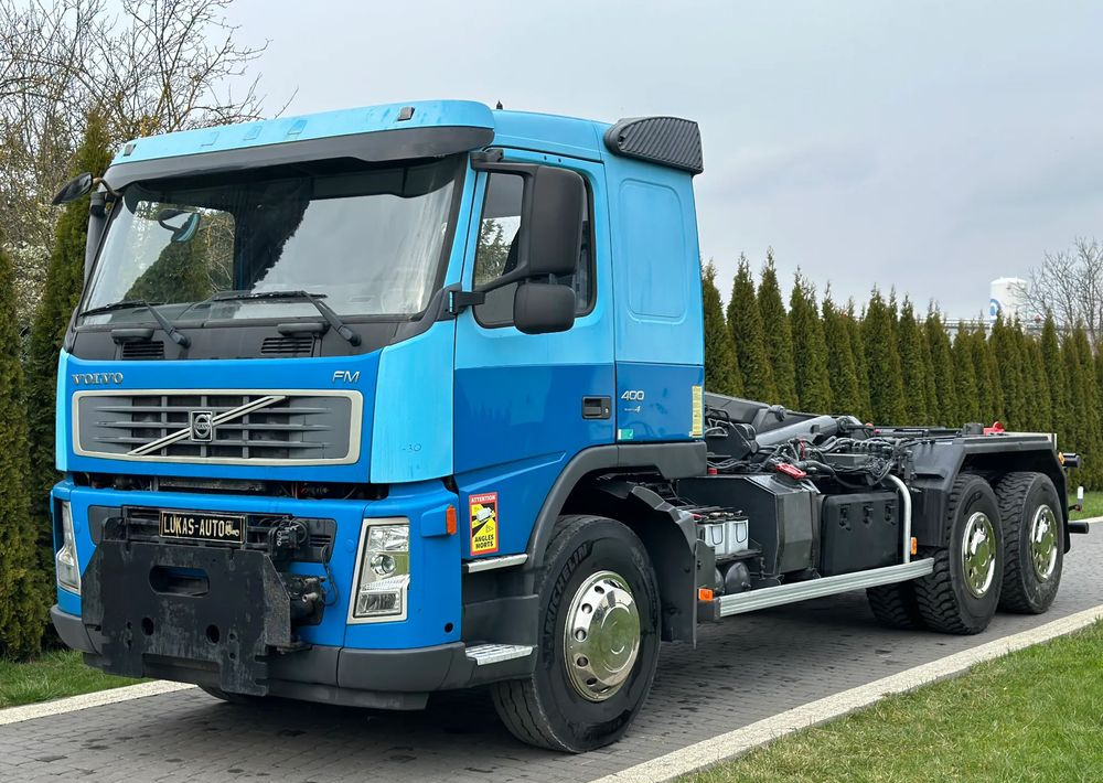 Volvo FM 400 HAKOWIEC 6X4 - شاحنة ذات الخطاف: صور 1 Volvo FM 400 HAKOWIEC 6X4 - شاحنة ذات الخطاف: صور 1