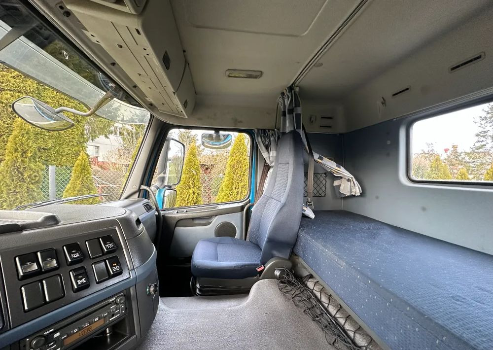 شاحنة ذات الخطاف Volvo FM 400 HAKOWIEC 6X4: صور 11