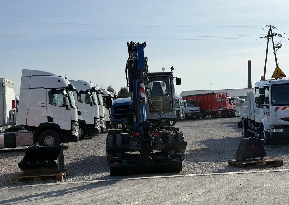 Wacker Neuson 9503-2 TRZY ŁYŻKI - حفارة على عجلات: صور 2 Wacker Neuson 9503-2 TRZY ŁYŻKI - حفارة على عجلات: صور 2