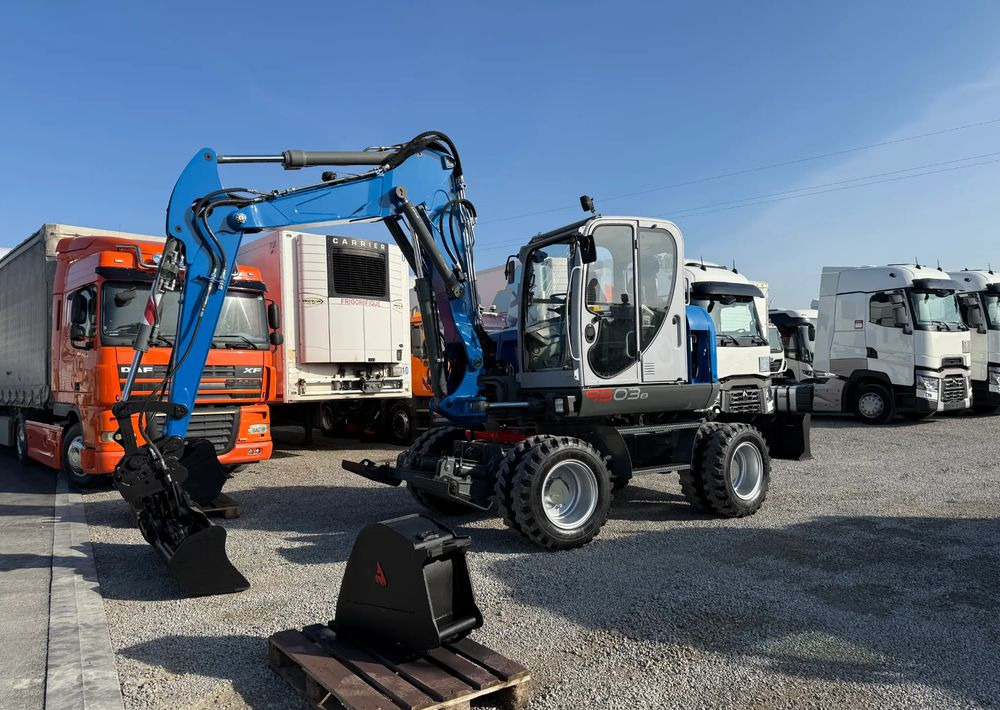 Wacker Neuson 9503-2 TRZY ŁYŻKI - حفارة على عجلات: صور 3 Wacker Neuson 9503-2 TRZY ŁYŻKI - حفارة على عجلات: صور 3