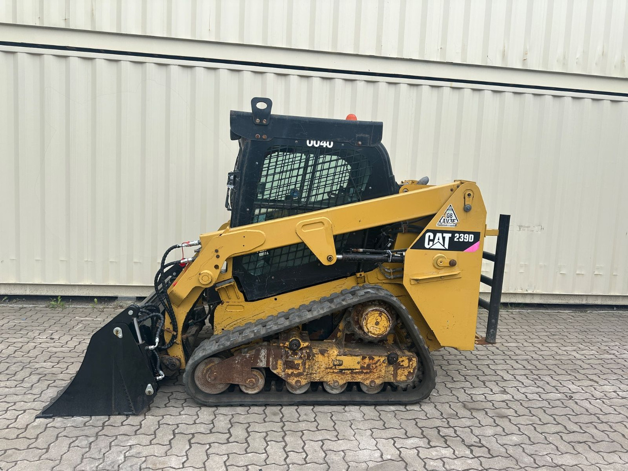 CAT 239D / 2018 BJ / 1.427 H / CE / CAB - اللودر المجنزر صغير: صور 2 CAT 239D / 2018 BJ / 1.427 H / CE / CAB - اللودر المجنزر صغير: صور 2