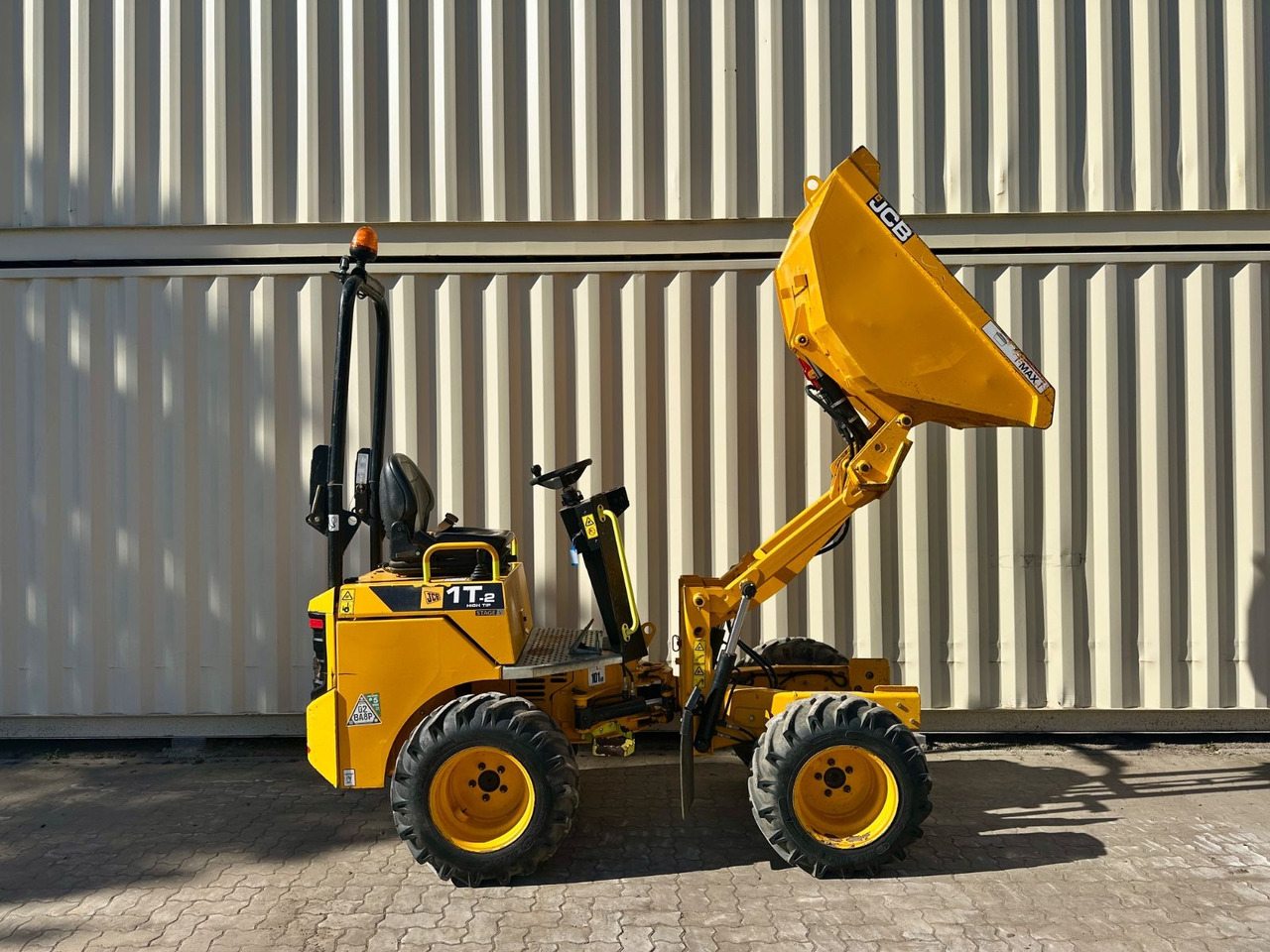 JCB 1T-2 High Tip Dumper, 674 Bh, 1.000 KG - شاحنة قلابة صغيرة: صور 5 JCB 1T-2 High Tip Dumper, 674 Bh, 1.000 KG - شاحنة قلابة صغيرة: صور 5