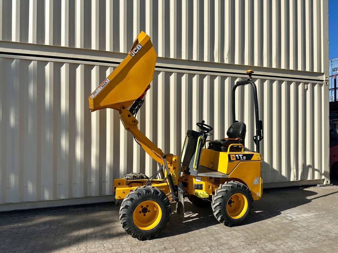 JCB 1T-2 High Tip Dumper, 676 Bh, 1.000 KG - شاحنة قلابة صغيرة: صور 3 JCB 1T-2 High Tip Dumper, 676 Bh, 1.000 KG - شاحنة قلابة صغيرة: صور 3