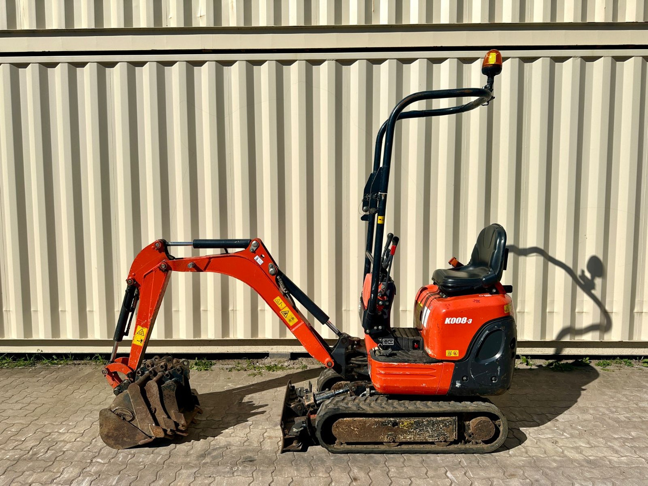 Kubota K008-3 / 2021 BJ / 725 H / 4 x Löffel - حفارة مصغرة: صور 1 Kubota K008-3 / 2021 BJ / 725 H / 4 x Löffel - حفارة مصغرة: صور 1