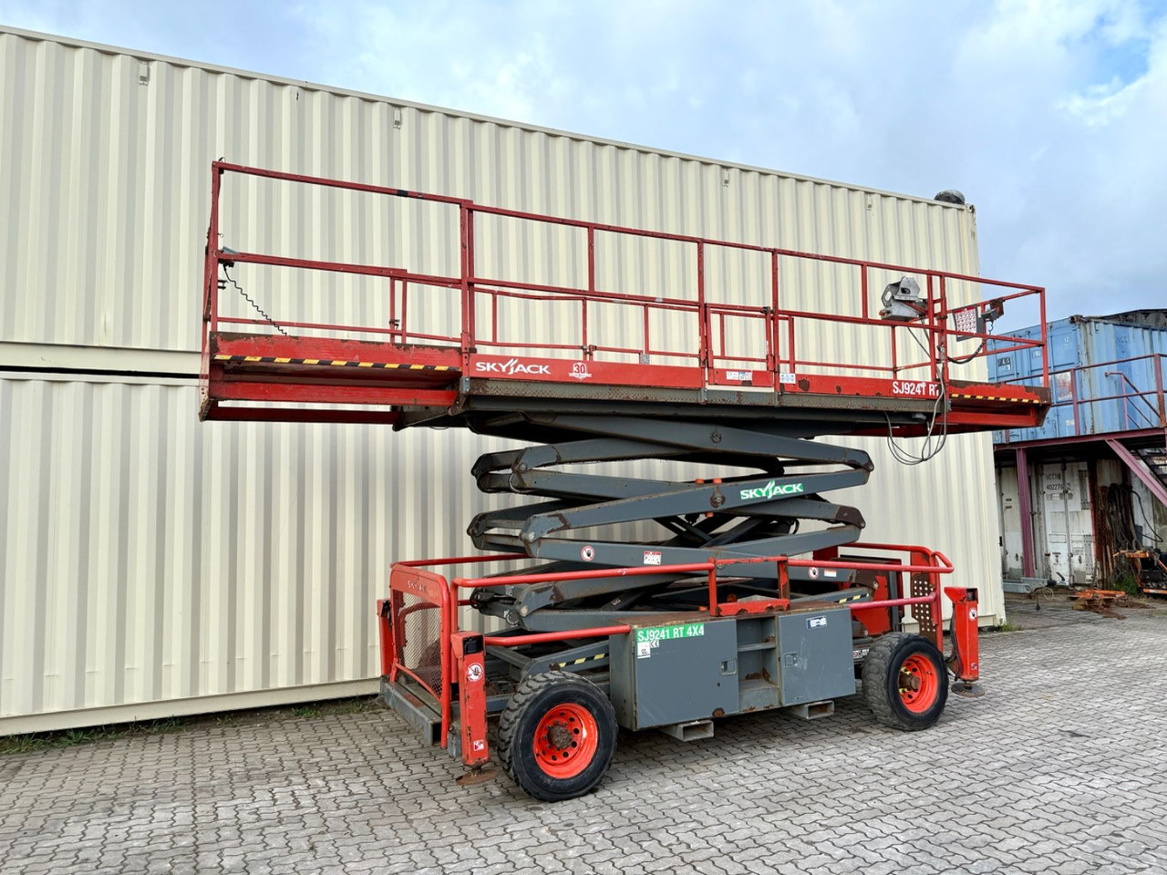 Skyjack SJ9241 4x4 Diesel / 14.5 Meter / 2015 BJ - مصاعد الازدهار محمولة على شاحنة: صور 4 Skyjack SJ9241 4x4 Diesel / 14.5 Meter / 2015 BJ - مصاعد الازدهار محمولة على شاحنة: صور 4