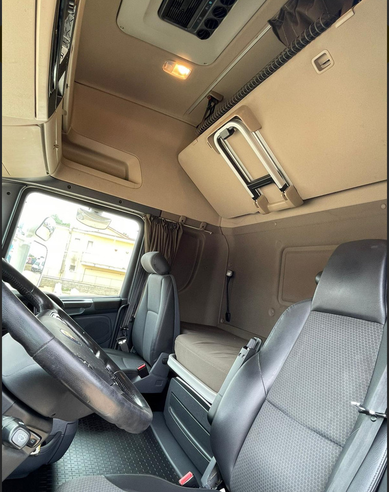 SCANIA R490 TOP LINE - شاحنة جرار: صور 5 SCANIA R490 TOP LINE - شاحنة جرار: صور 5