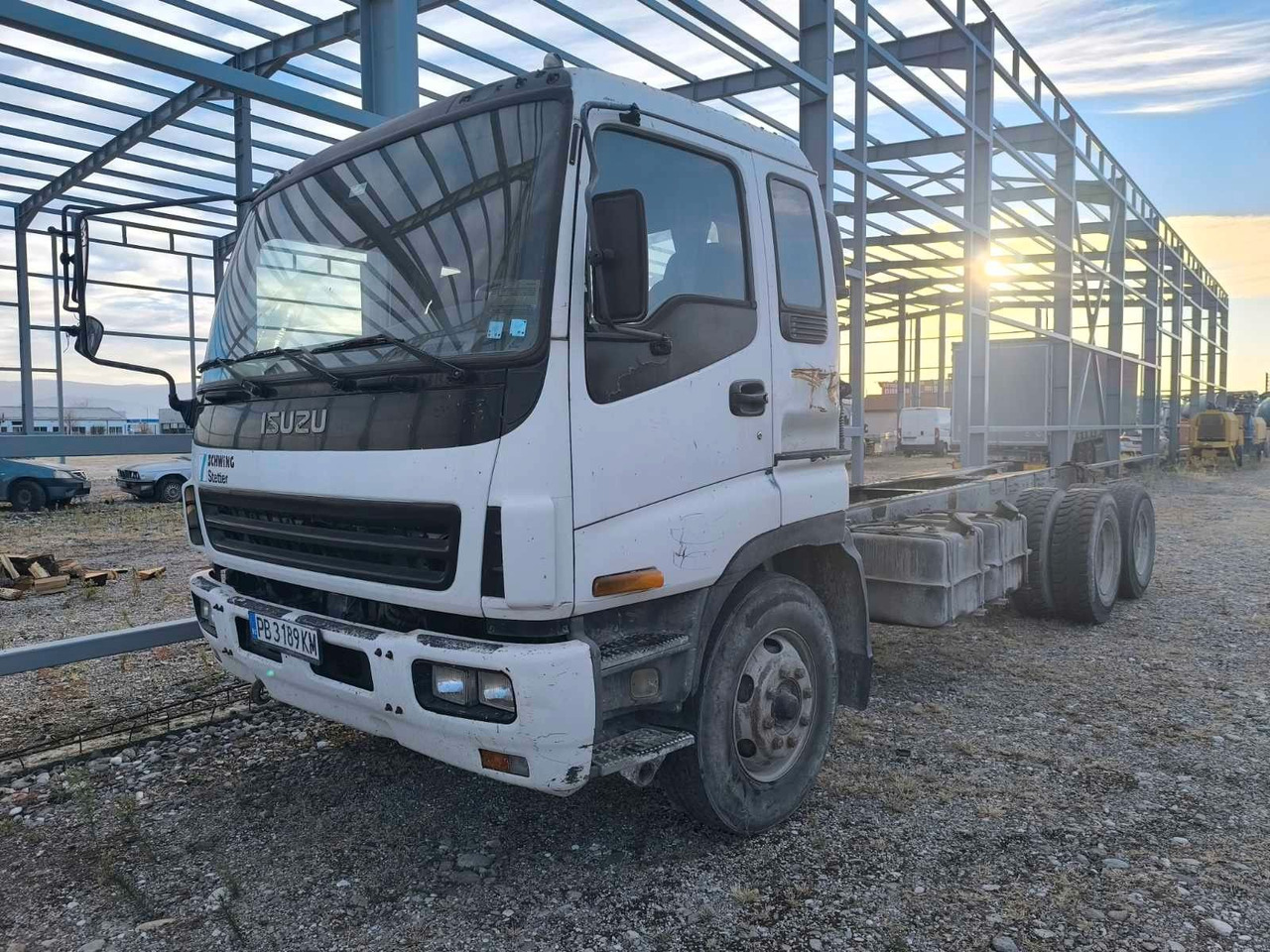 Isuzu 2.8 CXZ 81 - الشاسيه شاحنة: صور 3 Isuzu 2.8 CXZ 81 - الشاسيه شاحنة: صور 3