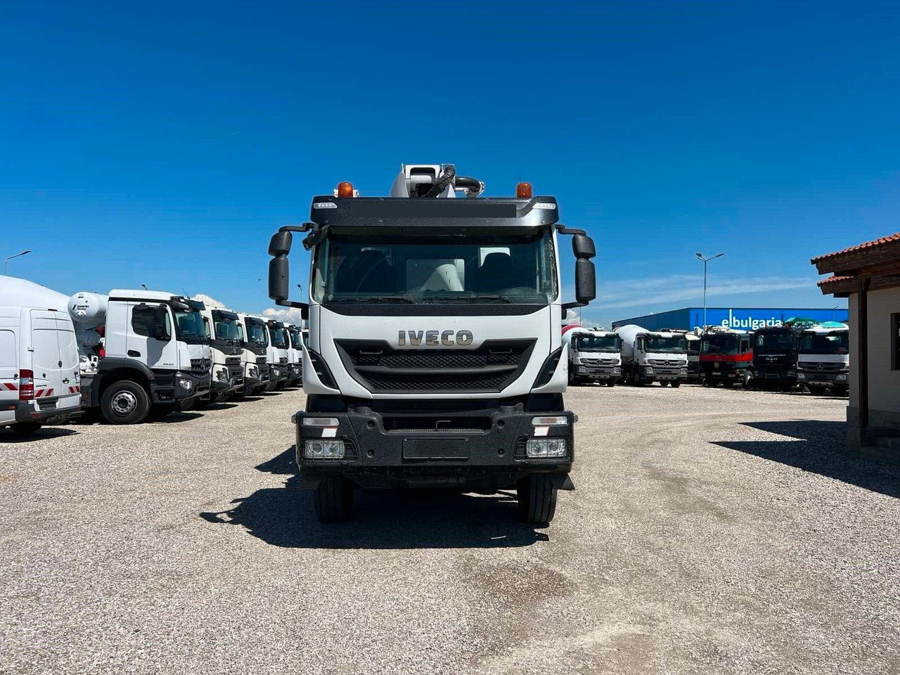 Iveco TRAKKER 500 CIFA MAGNUM MK32L - مضخة خرسانة: صور 2 Iveco TRAKKER 500 CIFA MAGNUM MK32L - مضخة خرسانة: صور 2