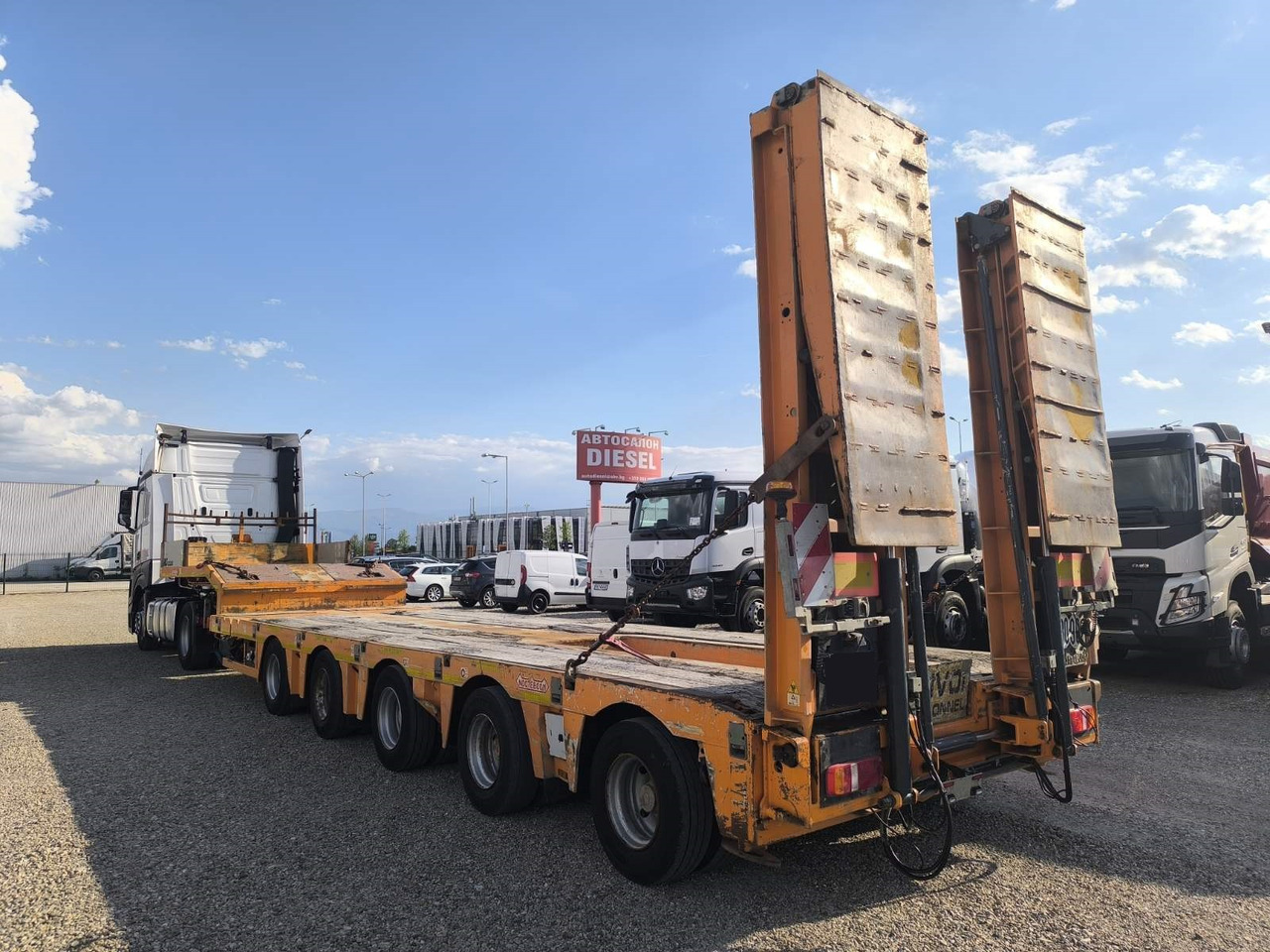 NOOTEBOOM MCO-85-05V - عربة مسطحة منخفضة نصف مقطورة: صور 3 NOOTEBOOM MCO-85-05V - عربة مسطحة منخفضة نصف مقطورة: صور 3