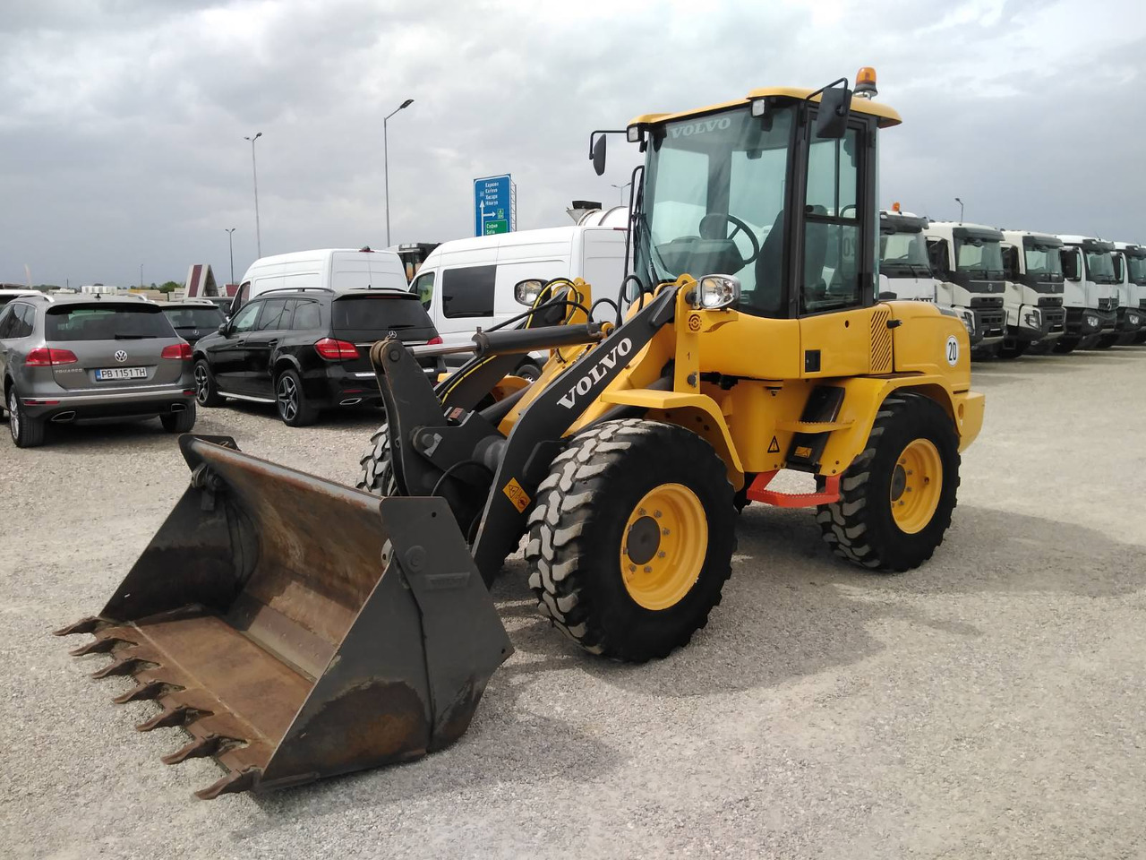 VOLVO L30G - اللودر بعجل: صور 3 VOLVO L30G - اللودر بعجل: صور 3