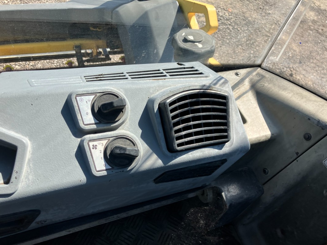 BOMAG DE BW 161 AD-5 Stage IIIb/Tier 4i - مدحلة الأسفلت: صور 5 BOMAG DE BW 161 AD-5 Stage IIIb/Tier 4i - مدحلة الأسفلت: صور 5