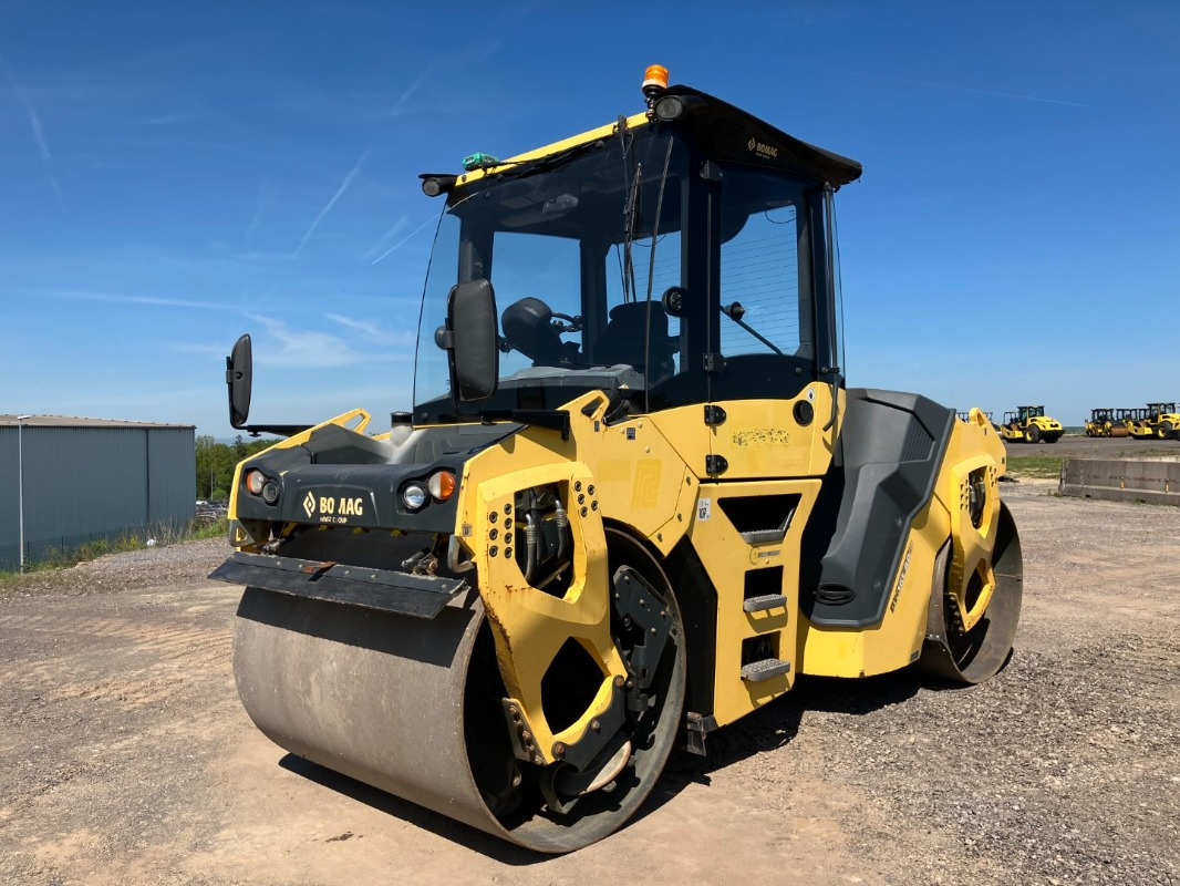 BOMAG DE BW 161 AD-5 Stage IIIb/Tier 4i - مدحلة الأسفلت: صور 1 BOMAG DE BW 161 AD-5 Stage IIIb/Tier 4i - مدحلة الأسفلت: صور 1