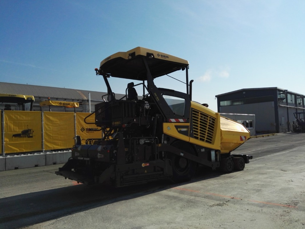 BOMAG IT BF 600 P-2 S500 Stage IV/Tier 4f - العامل بالقار: صور 4 BOMAG IT BF 600 P-2 S500 Stage IV/Tier 4f - العامل بالقار: صور 4