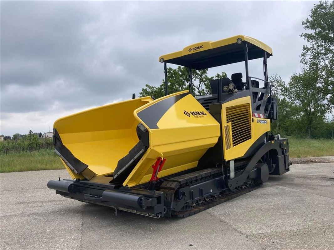 BOMAG IT BF 900 C S500 Stage IIIb/Tier 4i - العامل بالقار: صور 1 BOMAG IT BF 900 C S500 Stage IIIb/Tier 4i - العامل بالقار: صور 1
