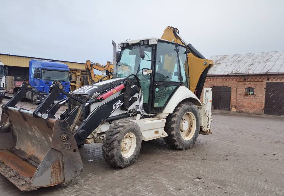 CAT Caterpillar 428E - حفار متعدد الاستخدام: صور 1 CAT Caterpillar 428E - حفار متعدد الاستخدام: صور 1