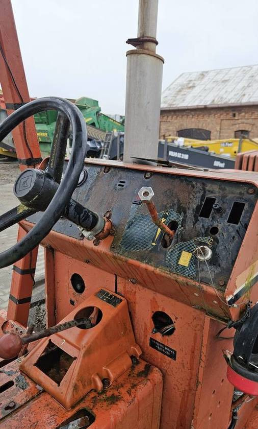 حفارة على عجلات Koparka łańcuchowa Ditch Witch 7610: صور 10