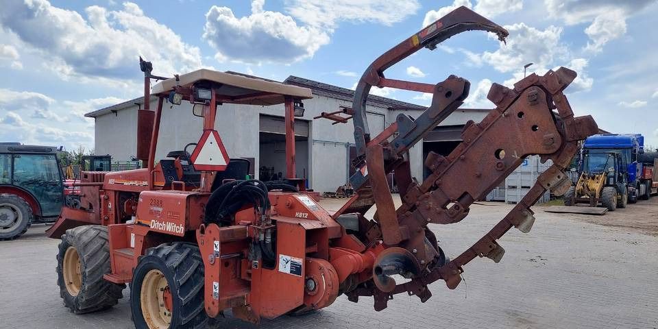 خندق‌کن Koparka łańcuchowa Ditch Witch 8020 85KM: صور 6