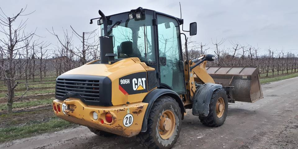 Ładowarka Caterpillar 906H widły + łyżka - اللودر بعجل: صور 4 Ładowarka Caterpillar 906H widły + łyżka - اللودر بعجل: صور 4