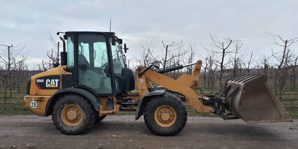 Ładowarka Caterpillar 906H widły + łyżka - اللودر بعجل: صور 3 Ładowarka Caterpillar 906H widły + łyżka - اللودر بعجل: صور 3