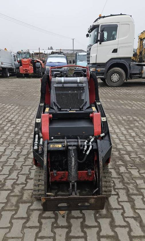 Miniładowarka Toro Dingo TX1000 bobcat ditch witch - حفار متعدد الاستخدام: صور 3 Miniładowarka Toro Dingo TX1000 bobcat ditch witch - حفار متعدد الاستخدام: صور 3