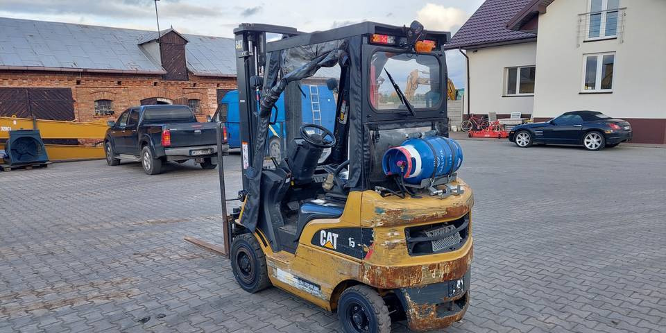 Wózek widłowy Caterpillar GP15N 1,5t pozycjoner, przesuw CAT - رافعة شوكية تعمل بالغاز: صور 2 Wózek widłowy Caterpillar GP15N 1,5t pozycjoner, przesuw CAT - رافعة شوكية تعمل بالغاز: صور 2