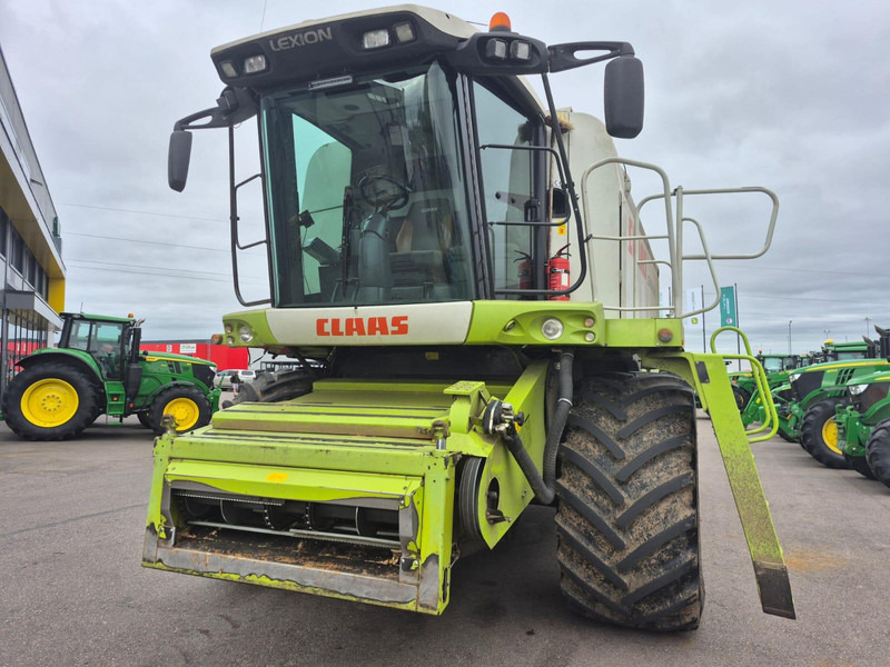 Claas Lexion 560 V750 - حصادة شاملة: صور 2 Claas Lexion 560 V750 - حصادة شاملة: صور 2