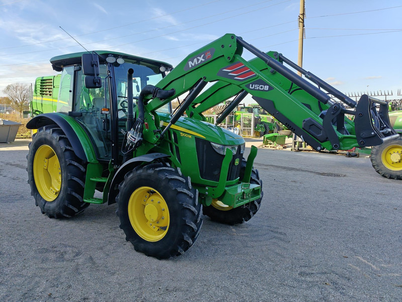 John Deere 5100M - جرار: صور 1 John Deere 5100M - جرار: صور 1