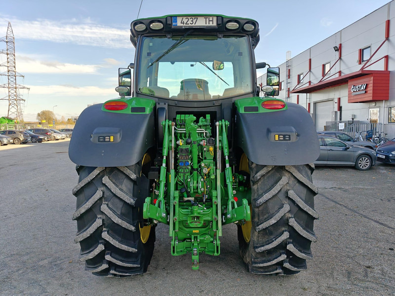 John Deere 6215R Autopowr - جرار: صور 4 John Deere 6215R Autopowr - جرار: صور 4