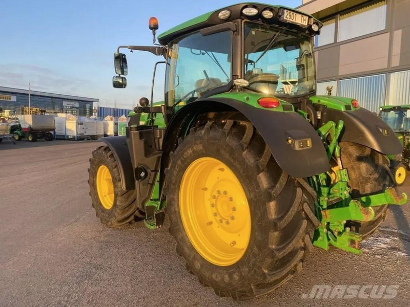 John Deere 6215R - جرار: صور 4 John Deere 6215R - جرار: صور 4