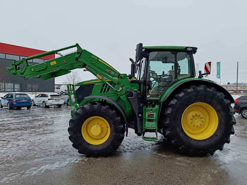 John Deere 6215R - جرار: صور 3 John Deere 6215R - جرار: صور 3