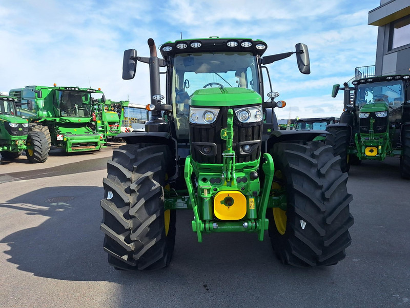 John Deere 6R 155 - جرار: صور 2 John Deere 6R 155 - جرار: صور 2