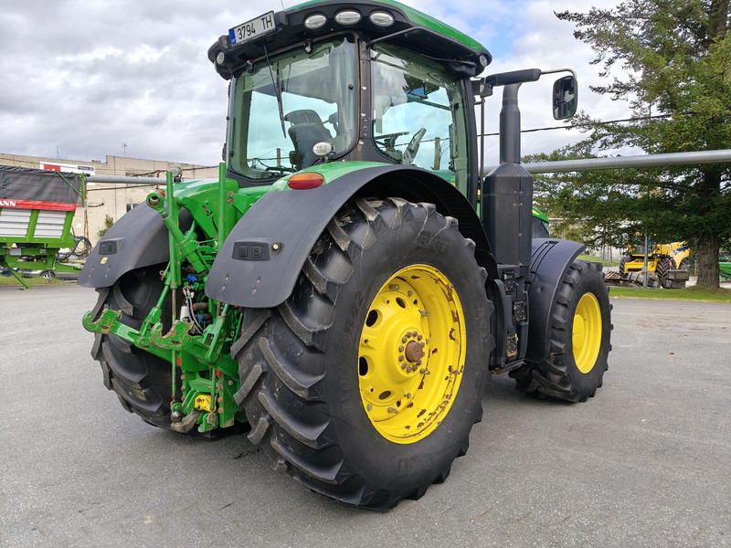 John Deere 7290R e23 - جرار: صور 3 John Deere 7290R e23 - جرار: صور 3