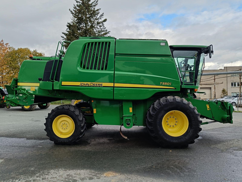 John Deere T550 - حصادة شاملة: صور 2 John Deere T550 - حصادة شاملة: صور 2