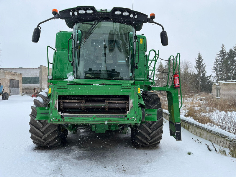 John Deere T660 - حصادة شاملة: صور 3 John Deere T660 - حصادة شاملة: صور 3
