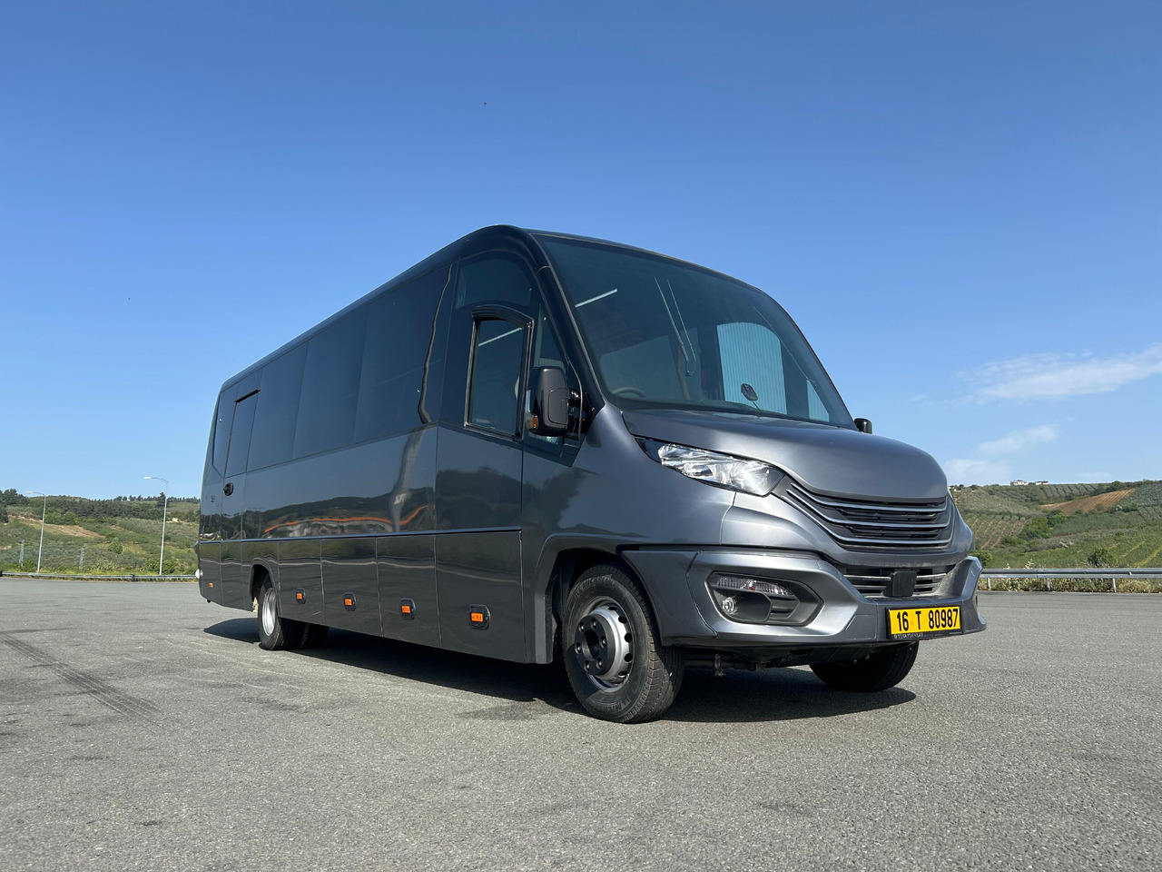 IVECO DAILY - RIGHT HAND DRIVE TOURISTIC VEHICLE - سياحية حافلة: صور 1 IVECO DAILY - RIGHT HAND DRIVE TOURISTIC VEHICLE - سياحية حافلة: صور 1