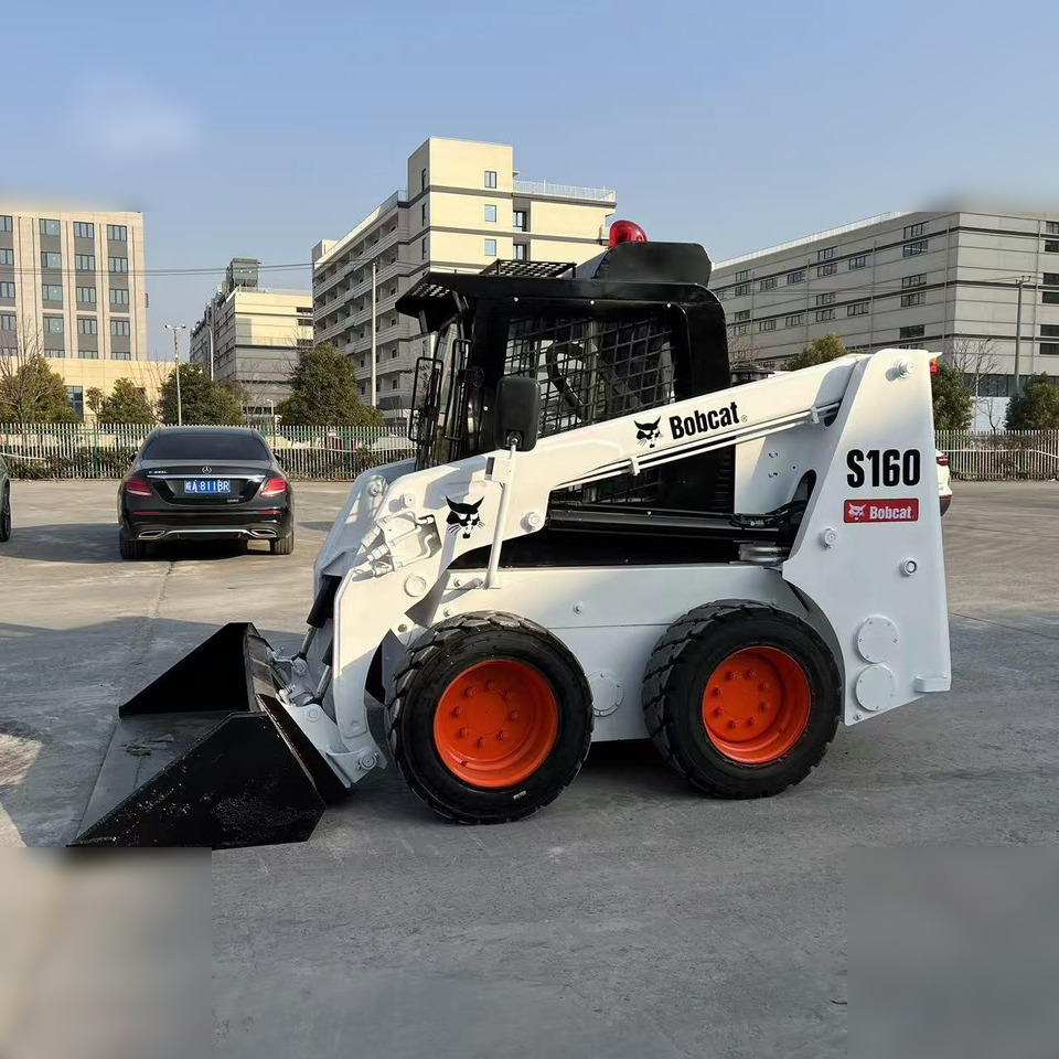BOBCAT S160 - شيول صغير: صور 1 BOBCAT S160 - شيول صغير: صور 1