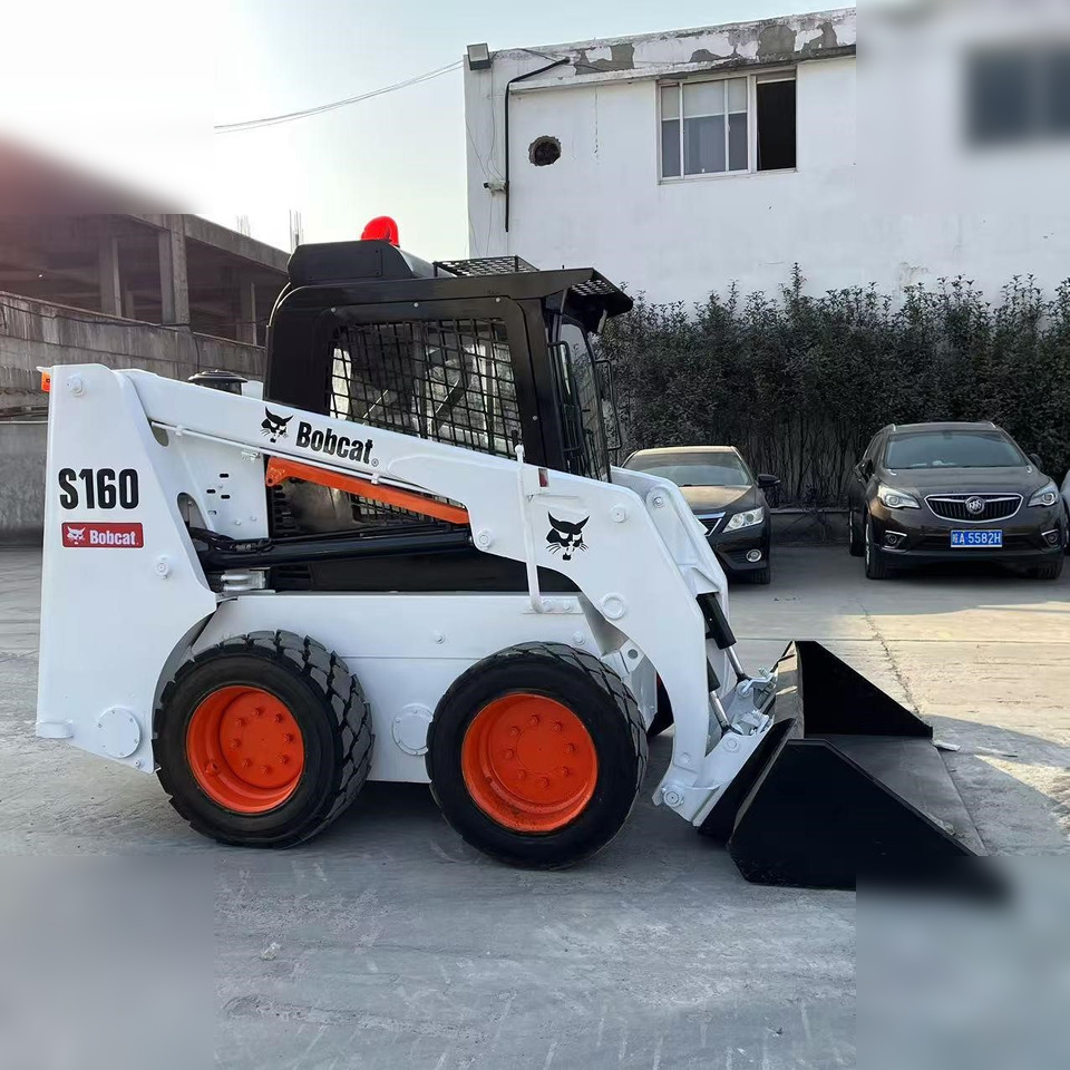BOBCAT S160 - شيول صغير: صور 2 BOBCAT S160 - شيول صغير: صور 2
