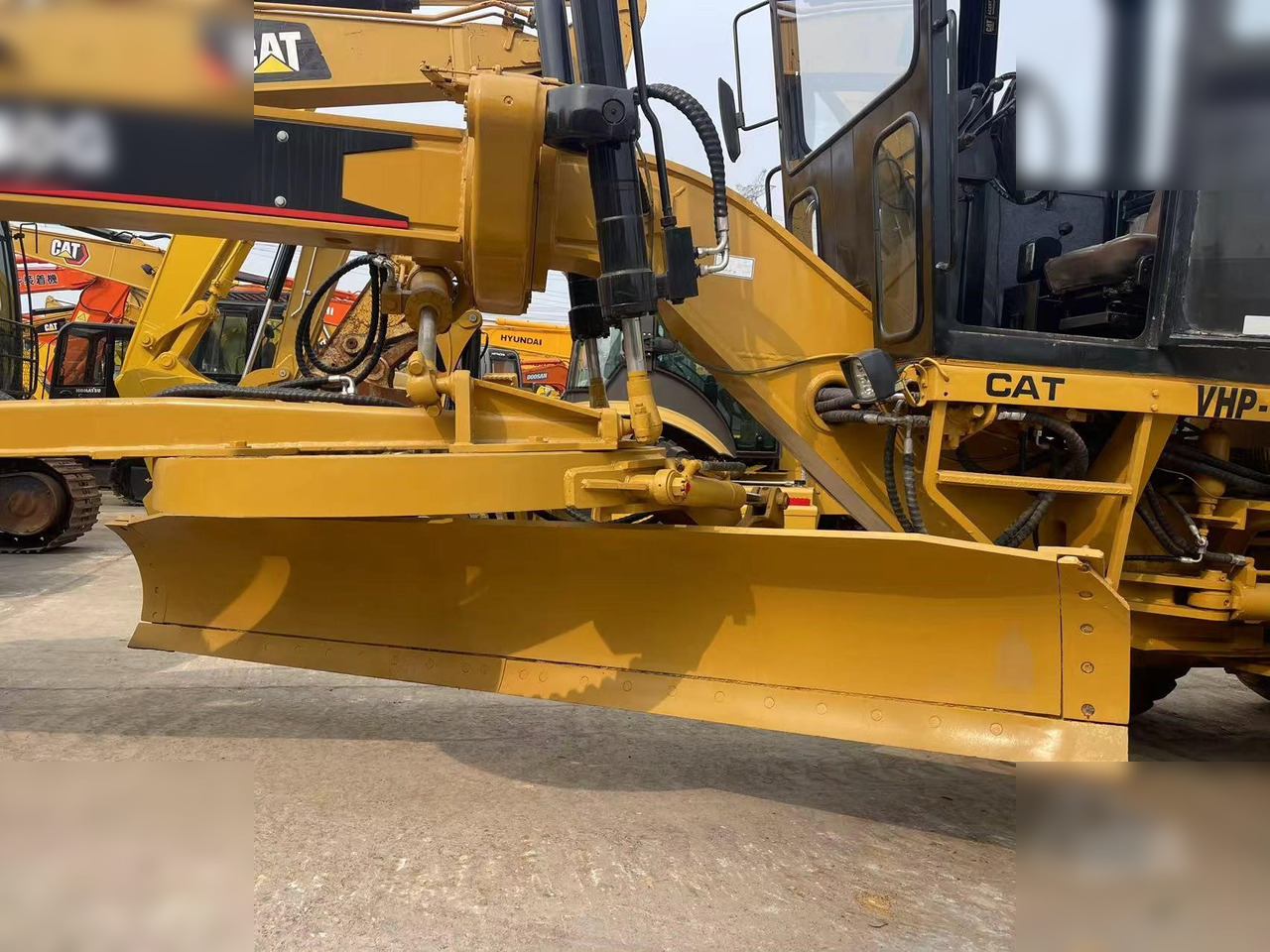 CATERPILLAR 140G - آلة تسوية الأرض: صور 5 CATERPILLAR 140G - آلة تسوية الأرض: صور 5