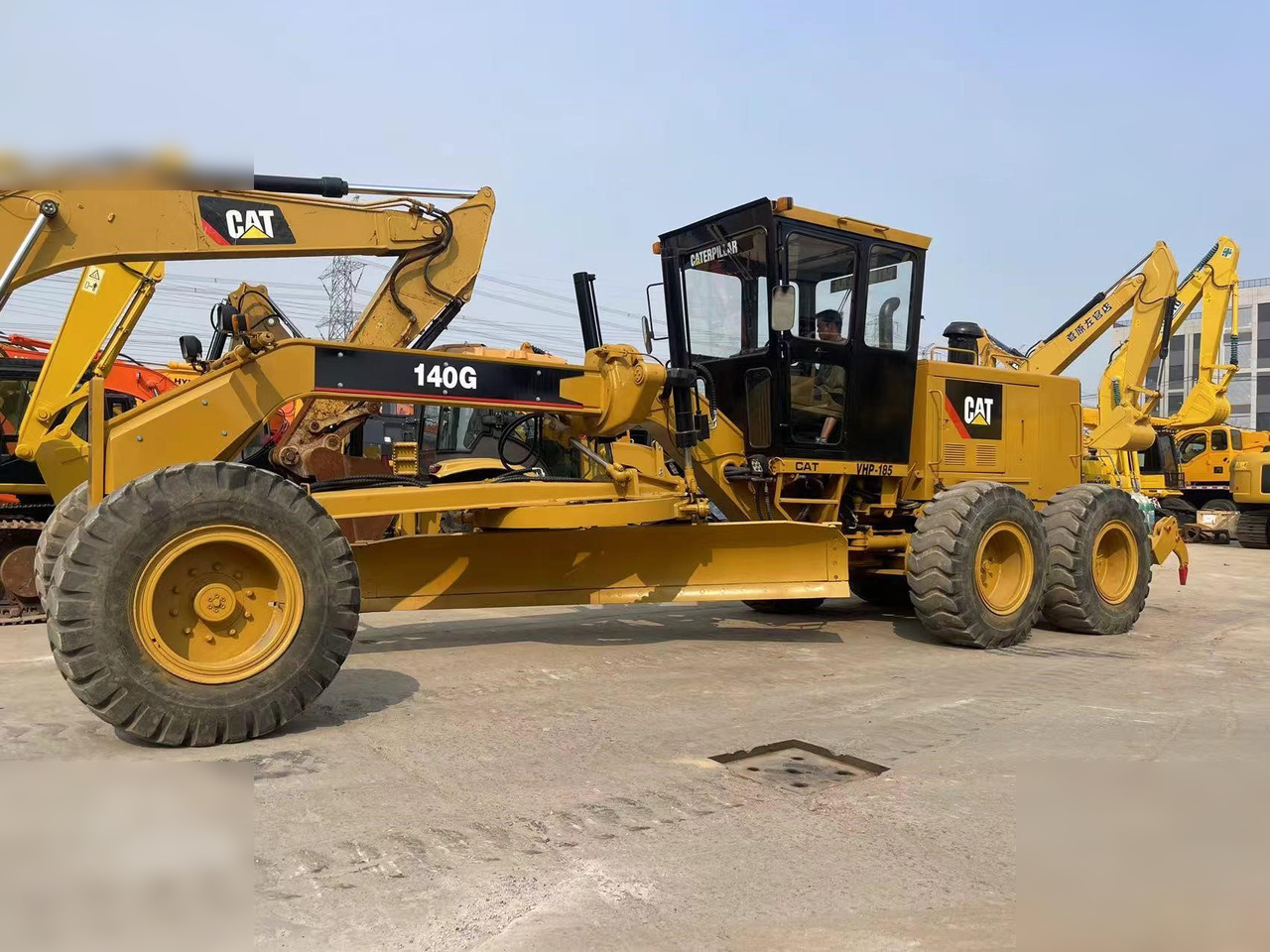 CATERPILLAR 140G - آلة تسوية الأرض: صور 1 CATERPILLAR 140G - آلة تسوية الأرض: صور 1