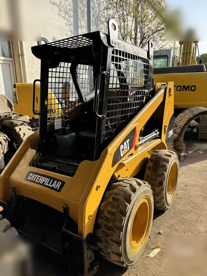 CATERPILLAR 226B - شيول صغير: صور 3 CATERPILLAR 226B - شيول صغير: صور 3