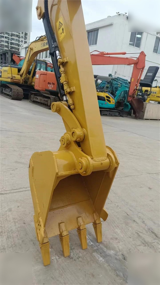 CATERPILLAR 304CR - حفارة مصغرة: صور 5 CATERPILLAR 304CR - حفارة مصغرة: صور 5