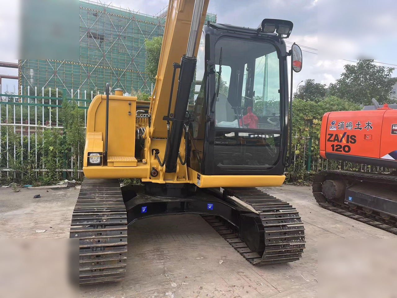 CATERPILLAR 307D - حفارات زحافة: صور 2 CATERPILLAR 307D - حفارات زحافة: صور 2