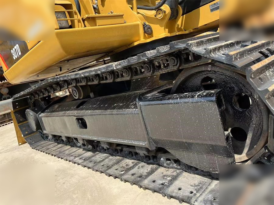 CATERPILLAR 307D - حفارات زحافة: صور 2 CATERPILLAR 307D - حفارات زحافة: صور 2