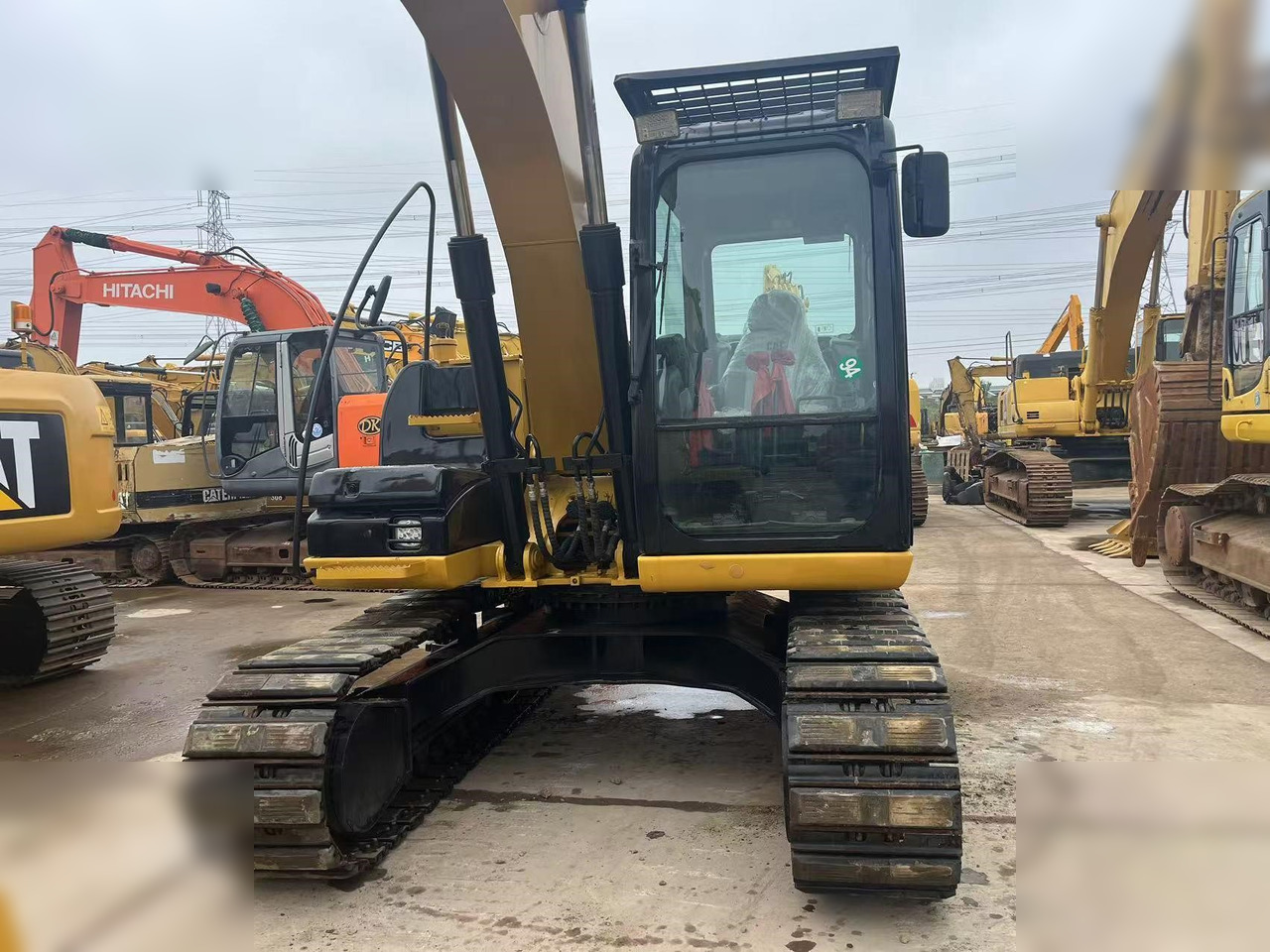 CATERPILLAR 312D2 GC - حفارات زحافة: صور 3 CATERPILLAR 312D2 GC - حفارات زحافة: صور 3