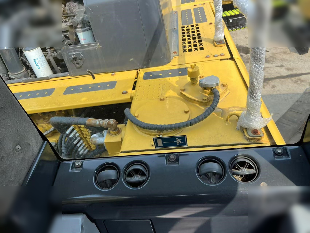 CATERPILLAR 312D2 GC - حفارات زحافة: صور 5 CATERPILLAR 312D2 GC - حفارات زحافة: صور 5