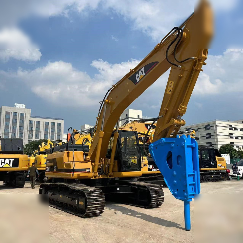 CATERPILLAR 320BL - حفارات زحافة: صور 5 CATERPILLAR 320BL - حفارات زحافة: صور 5