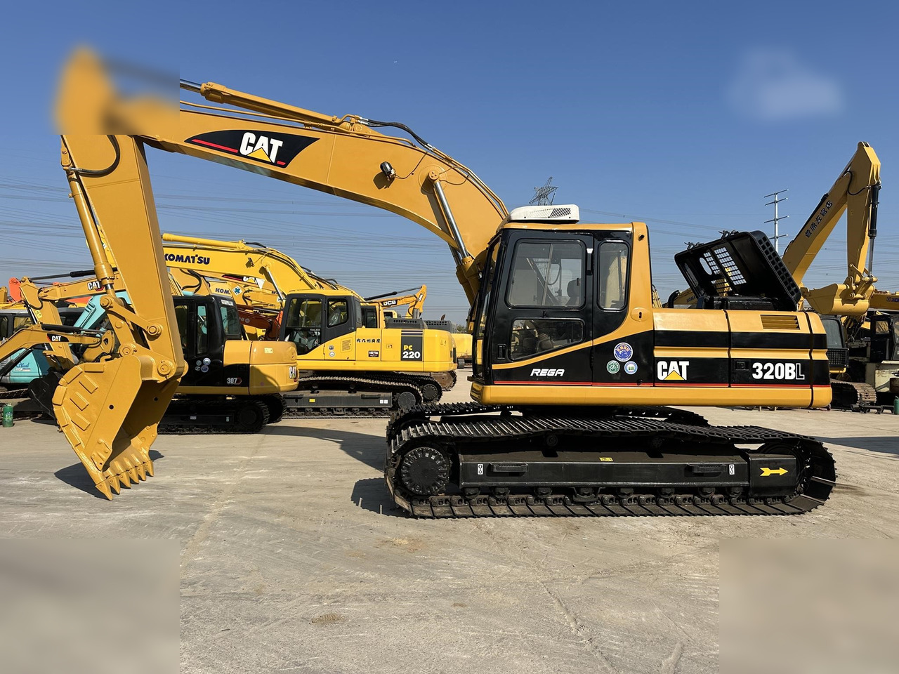 CATERPILLAR 320BL - حفارات زحافة: صور 4 CATERPILLAR 320BL - حفارات زحافة: صور 4