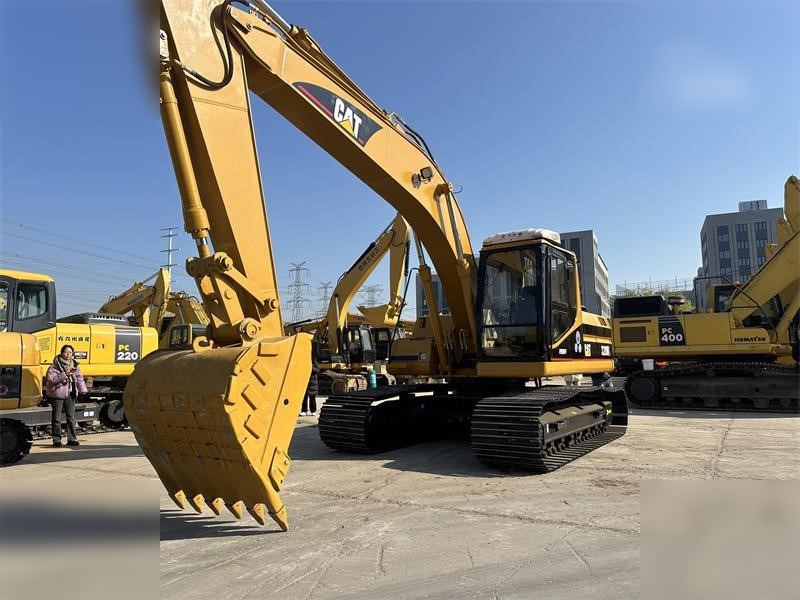 CATERPILLAR 320BL - حفارات زحافة: صور 5 CATERPILLAR 320BL - حفارات زحافة: صور 5