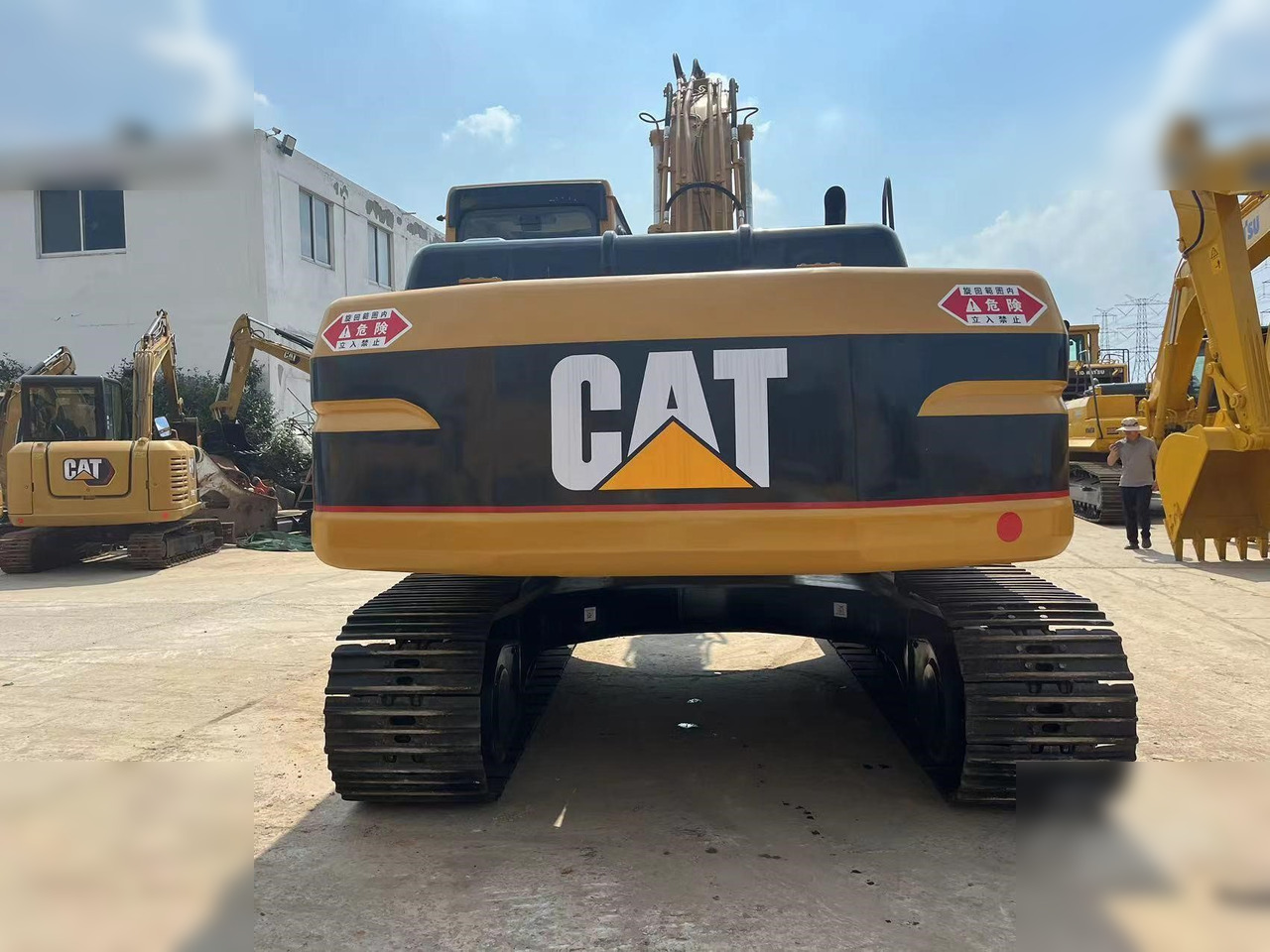 CATERPILLAR 320BL - حفارات زحافة: صور 3 CATERPILLAR 320BL - حفارات زحافة: صور 3