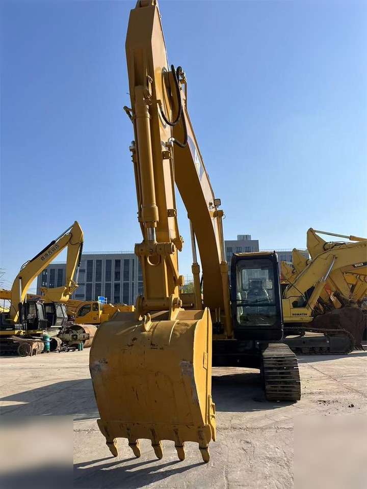 CATERPILLAR 320CL - حفارات زحافة: صور 3 CATERPILLAR 320CL - حفارات زحافة: صور 3